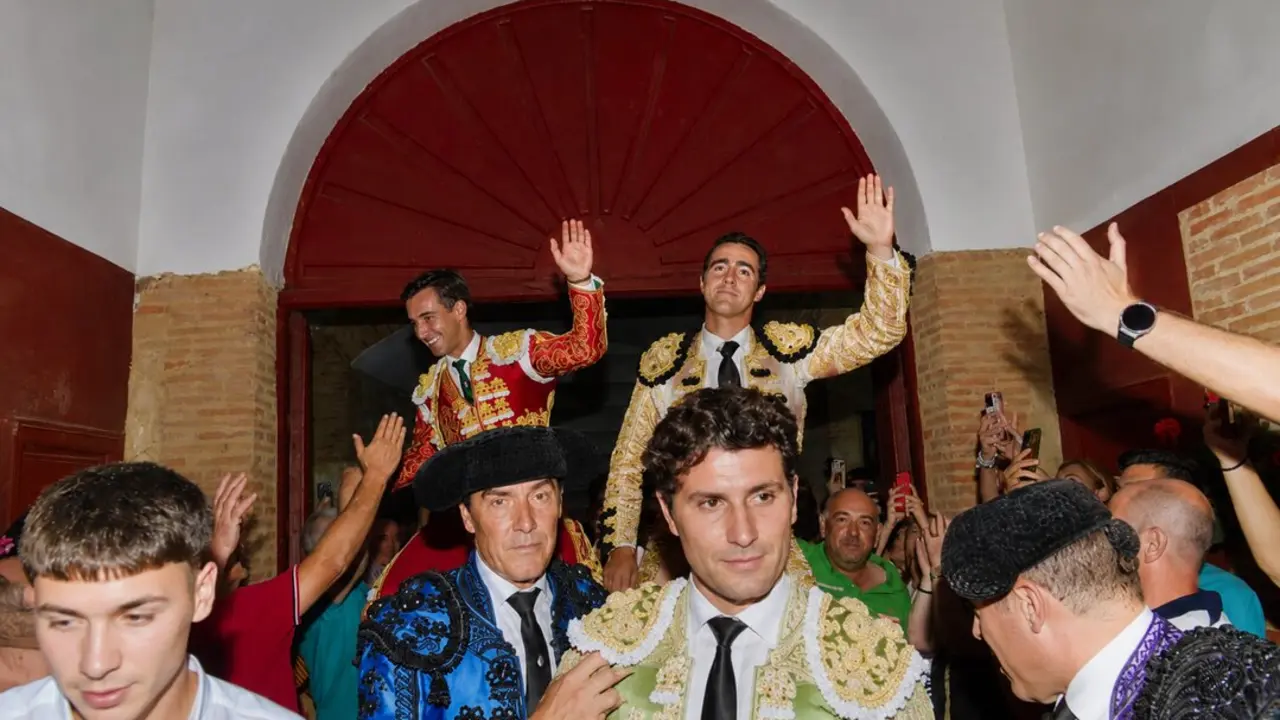 Puerta grande el Fandi e Ismael