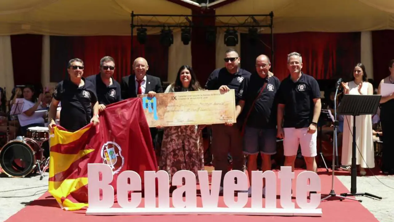 PRIMER PREMIO 1  X Certamen Internacional de Bandas de M&uacute;sica