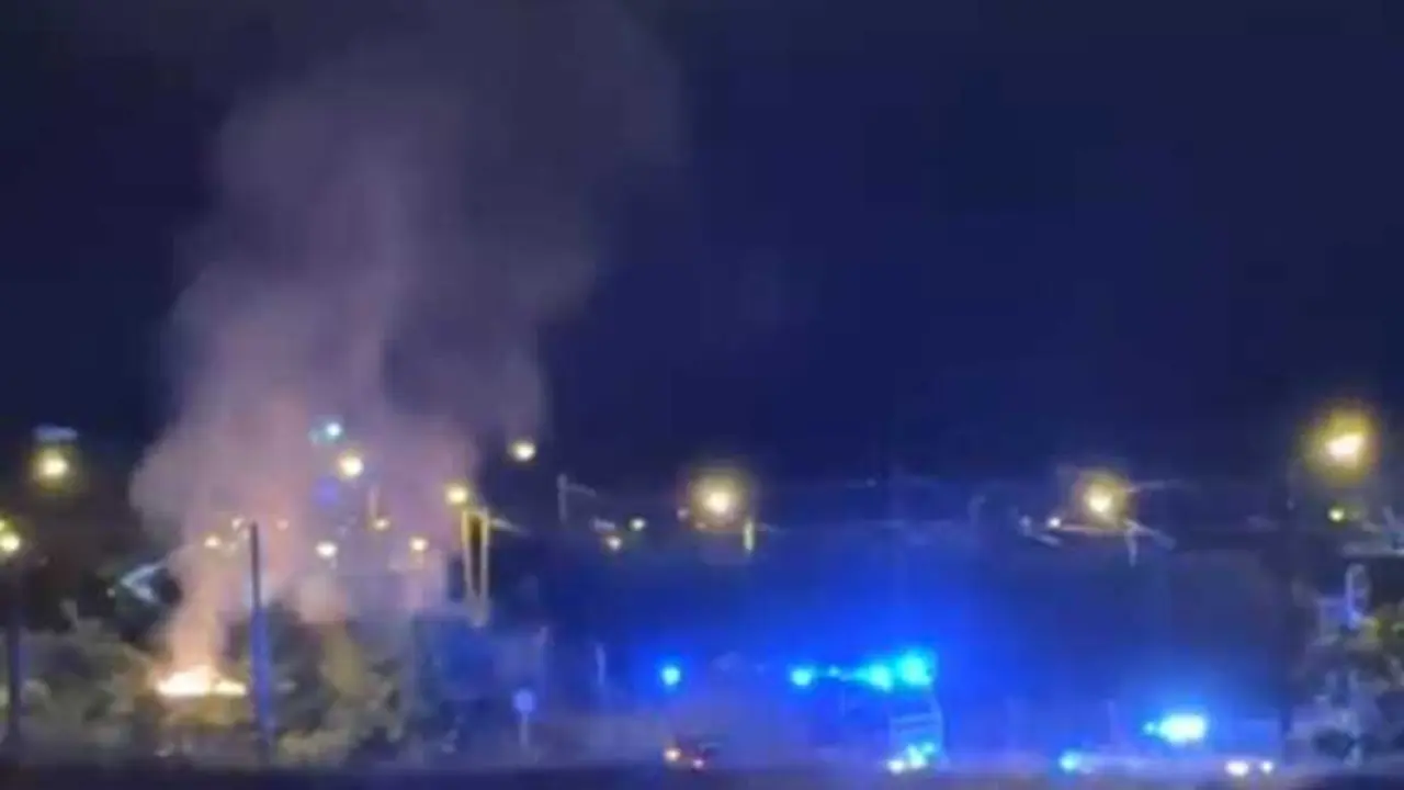fuego noche en las llamas