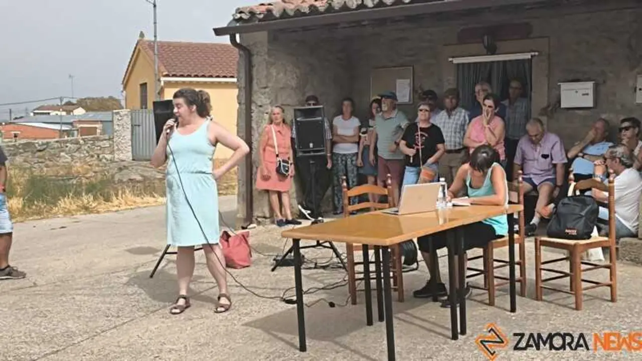 Asamblea celebrada en Zafara. Foto Paco Colmenero