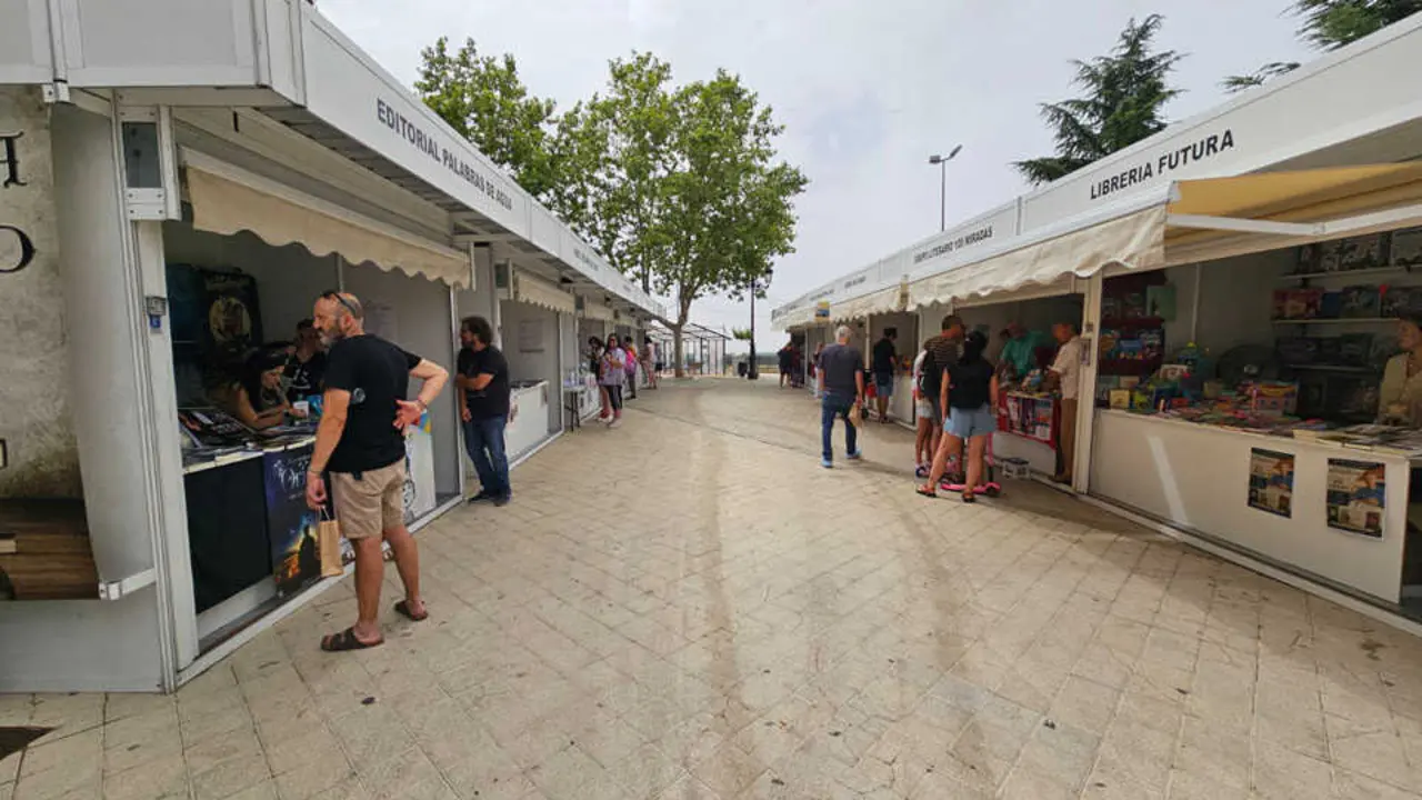 Feria del Libro en Benavente. Foto Interbenavente