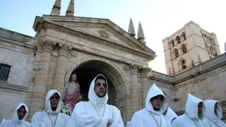 Hermanos de paso de Luz y Vida