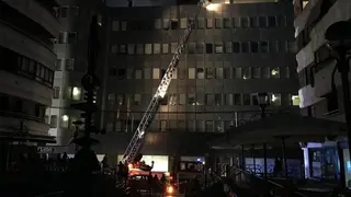 Bomberos en la calle Alas Clarín