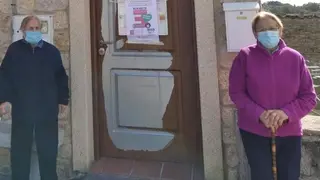 Imagen de archivo de vecinos de Castro de Alcañices reivindicando una sanidad digna