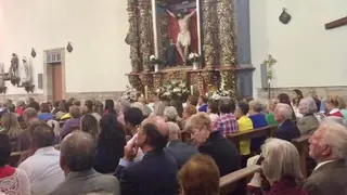 Feligreses en la misa del d&iacute;a del Cristo. Foto Facebook