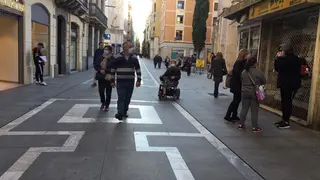 Paseantes por Santa Clara