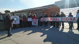 Pruden Garrote lee el manifiesto en la vigésimo primera concentración celebrada este sábado, 18 de diciembre. Fotografía: CEDIDA