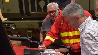 El ministro del interior, Fernando Grande-Marlaska, visita el fuego en Losacio_4