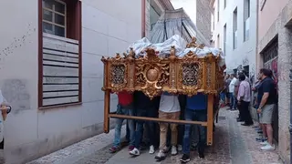 Traslado de pasos por la Rúa de los Francos