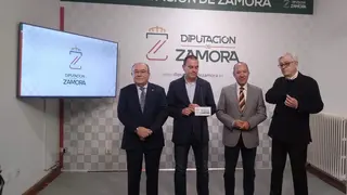 Diputación Ceoe y  Cámara de Comercio se unen en una manifestación