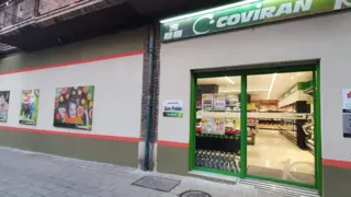 Supermercado Covirán en la calle San Pablo