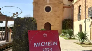 La nueva placa Michelin del restaurante El Ermitaño en Benavente