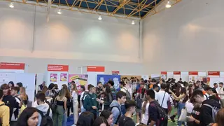 Feria de Bienvenida en el Campus Viriato. Fotografía: @EPSZ_USAL