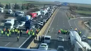 corte A-6 Tractorada _3