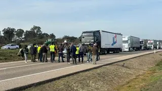 corte de agricultores en Fonfría
