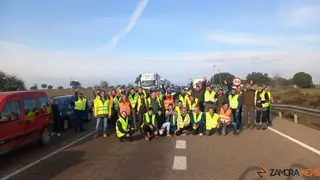 corte n122 por los agricultores 