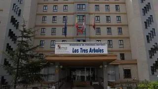 Residencia de 'Los Tres Árboles' en la calle Obispo Acuña