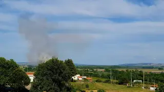 Incendio junto al Hostal 59 en la N-122