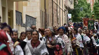 desfile indumentaria tradicional_27