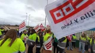 concentraci&oacute;n de empleados Tableros Los&aacute;n en Villabr&aacute;zaro  (4)