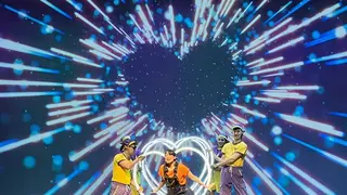 Lara Ok - Besos de Colores_11