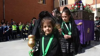  procesi&oacute;n de los alumnos del colegio Sant&iacute;sima Trinidad Amor de Dios_10