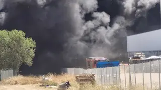Bomberos de Zamora trabajando en la zona del incendio