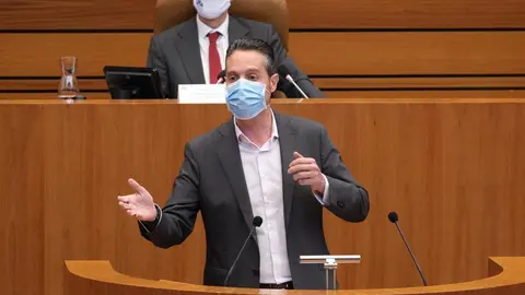 El portavoz de Empleo del Grupo Parlamentario Socialista, Pedro González