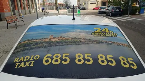 Un vehículo de Radio Taxi Zamora