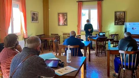 Curso de acercamiento a las nuevas teconologías.