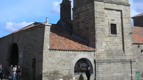 Iglesia de Rionegro del Puente