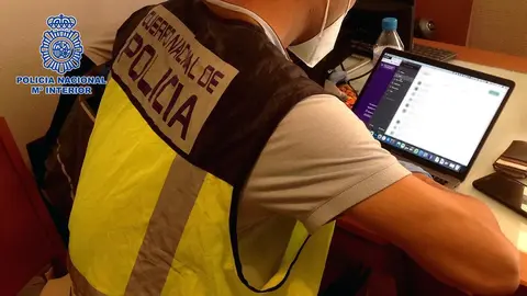 Polic&iacute;a
