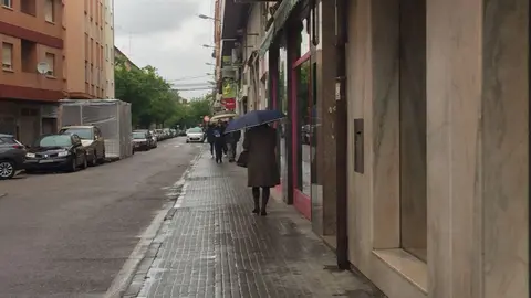 Día de lluvia por las calles de Zamora en la zona de Los Bloques