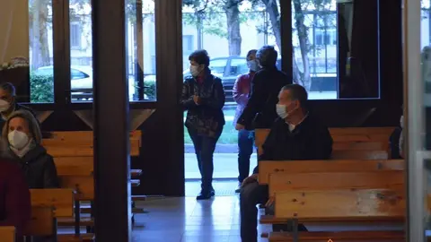 rosario de la aurora (23)