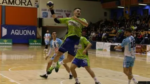 0800901fb99067607d8f0276db8a9ca6_XL