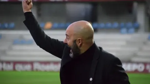 497843409cf83dc3e185436c2d31e115_XL