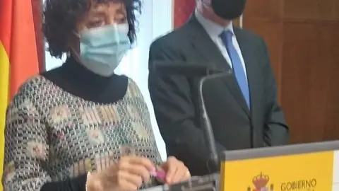 La concejala Concha Rosales con el subdelegado del Gobierno