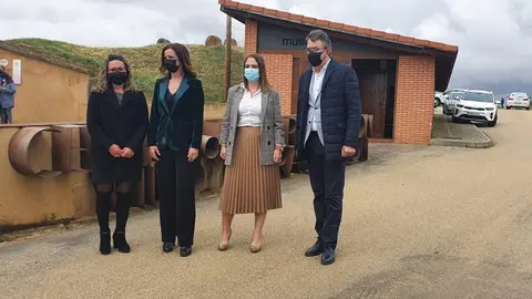 WhatsApp+Image+2021-05-10+at+11.58.06