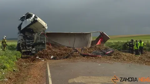 camión accidente Benafarces