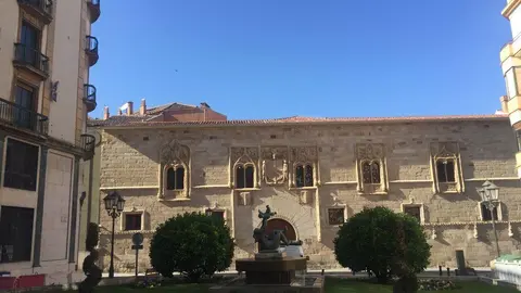 "Madre y Niño" (1980) de Baltasar Lobo