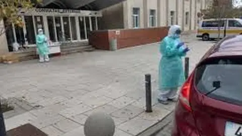 Sanitarias a las puertas del HVC