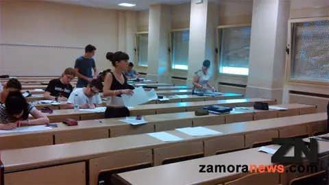 cbb9e8c3601b4f479a17bf72c5aad1e8_XL