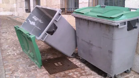 Contenedores en pleno casco antiguo