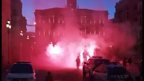 Celebración de los aficionados del Atlético de Madrid en la Plaza Mayor