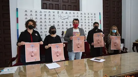 Presentación del acto homenaje a las víctimas de la Covid-19 en el Ayuntamiento de Toro