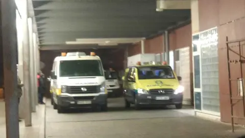 Ambulancias en Urgencias del HVC