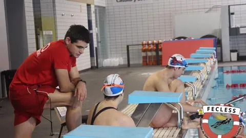 2021-06-04 Concentración de salvamento y socorrismo en piscina