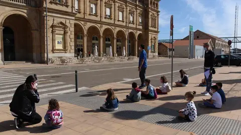 Talleres infantiles en la estación del tren