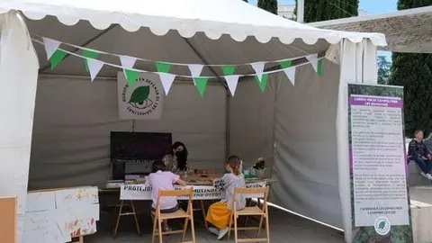 Carpa en defensa de los gamusinos