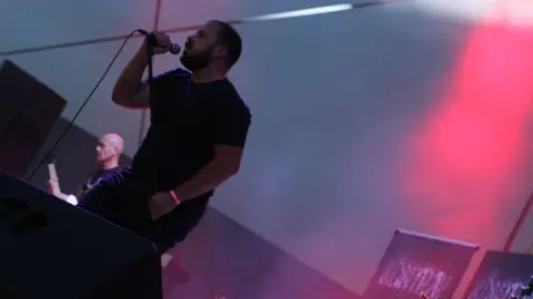 Actuación de Los Chicos del Maíz
